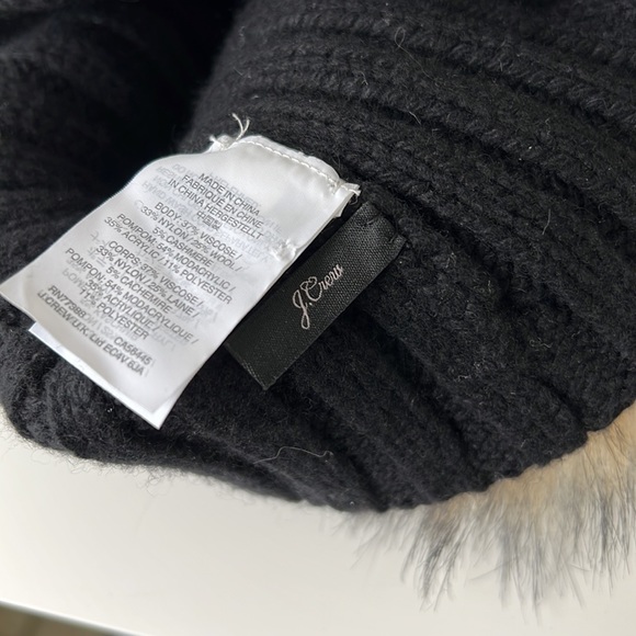 J Crew Fur Pom Pom Beanie Hat - Picture 2 of 2